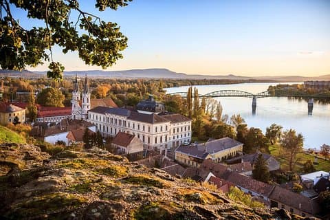 Transfer de turismo em um sentido em Budapeste-Bratislava