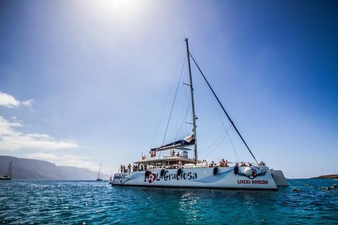 Giro di un giorno in catamarano della Riserva Marina Graciosa con trasferimenti