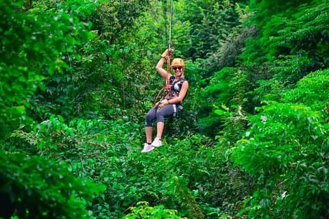 Tour en tyrolienne en VTT depuis Tamarindo ou Flamingo