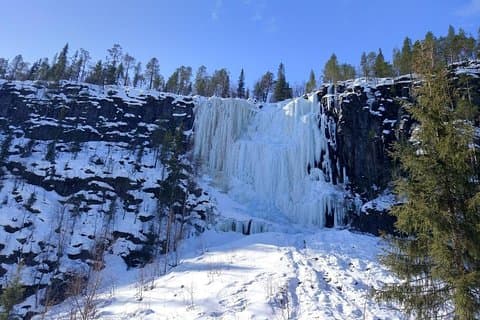 Parco nazionale di Korouoma e avventura sulle cascate di ghiaccio