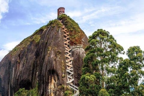Guatape e El Peñol Excursão de um dia de Medellín