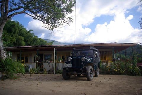 Two days Botanical Garden, coffee and Trekking