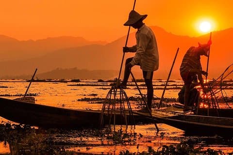 PRIVAT Luksus Sunset Mekong ETTERMIDDAGSTUR med BBQ-MIDDAG OG KOKKEKLASSE
