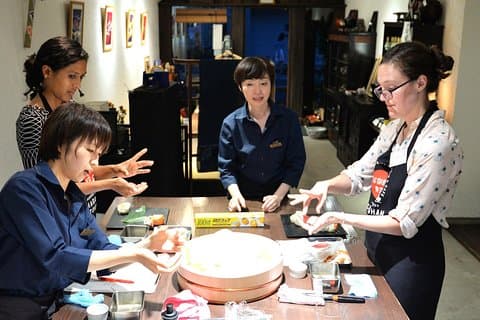 東京魚市場ツアー＆足立近郊の寿司作り 雅人と行く