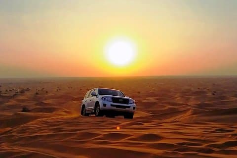 Abu Dhabi Desert Safari 4x4, BBQ-diner, kameelrit