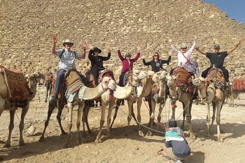Privat dagstur till Giza Pyramider och Camel ride & Egyptian Museum