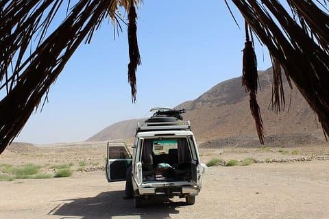 Safari al tramonto in jeep