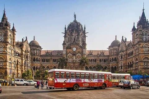 Tour privato della città di Mumbai e tour di Bollywood con pasto