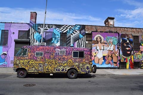 Brooklyn, Queens und die Bronx Contrastes Tour auf Spanisch