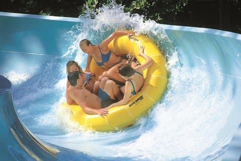 ウォーターカントリーUSAチケット（バージニア州ウィリアムズバーグ）
