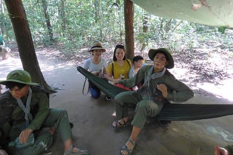 Privat tur: Cu Chi Tunnel - Cao Dai Temples Day Tour