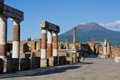 Pompeii Ruins & Vinsmaking med lunsj på Vesuvius med privat overføring
