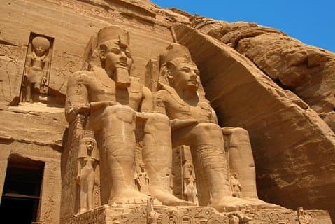 Excursão privada: Abu Simbel em micro-ônibus de Assuã