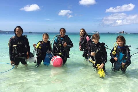 Aquarelles - Découvrez la plongée sous-marine à Boracay