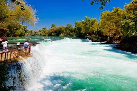 Manavgat River Cruise, Waterfalls og Market Tour fra Side