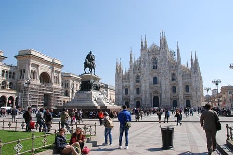Skip-the-Line Milan Duomo & Rooftop Terraces by Lift Private Tour