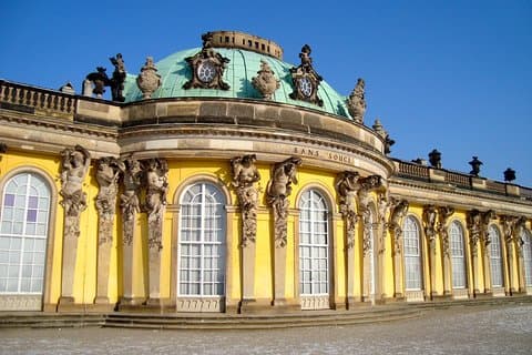 4 hours private tour to Potsdam and Wansee with a van