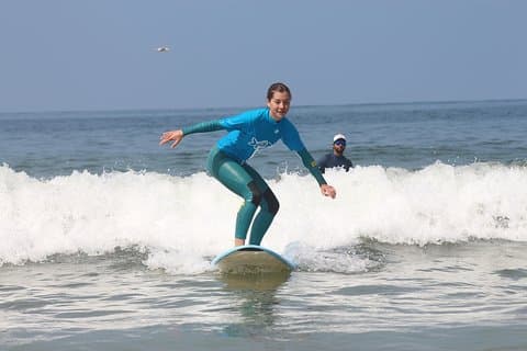 Private surf class in Porto