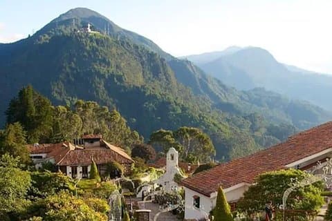 Broad Bogota Stadtrundfahrt