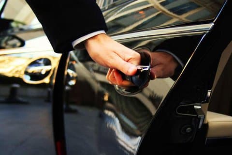 Privater Abreisetransfer von Ihrem Hotel in Negombo zum Flughafen