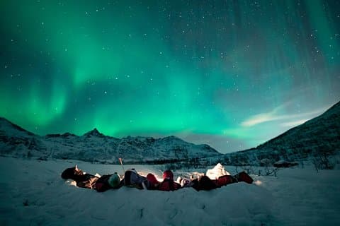 Tromso Aurora Hunt avec feu de joie, repas, costume d'hiver et photos