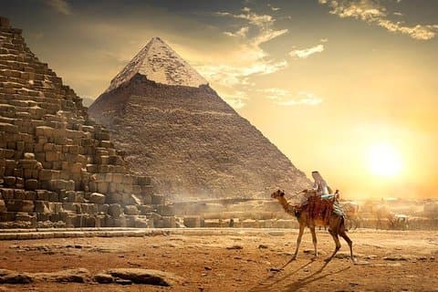 Dagtour: vlucht van Sharm El Sheikh naar Caïro en terugvlucht