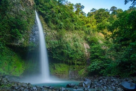 La Fortuna Waterfall Guide hike from Arenal