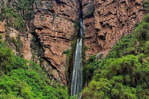 Perolniyoc vandfald Full Day trek fra Cusco