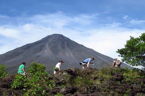 Arenal Volcano Hike plus Baldi Hot Springs and Dinner