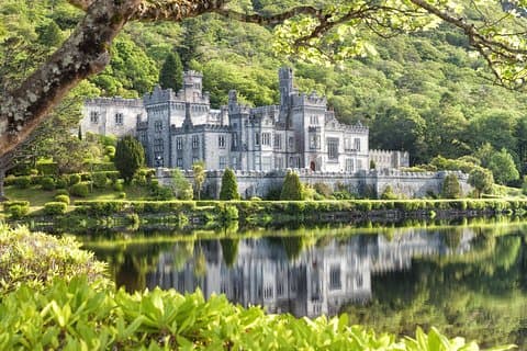 Connemara Day Trip Inklusive Leenane Village og Kylemore Abbey fra Galway