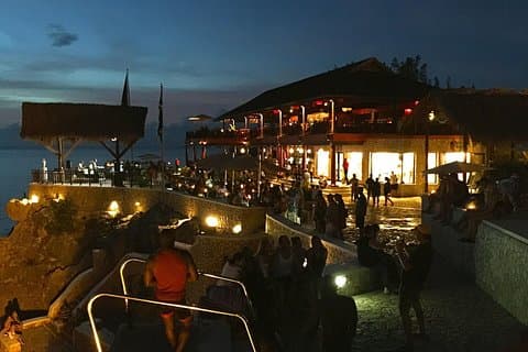 リックス カフェとセブン マイル ビーチのプライベート ツアー