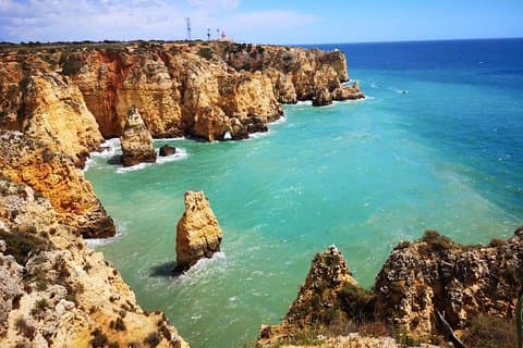 Visite privée de Lisbonne à l'Algarve : Croisière aux grottes de Benagil et sites touristiques