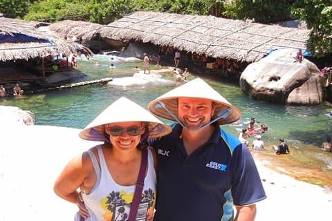 Private U.S. Army Jeep Tour fra Hoi An til Hue