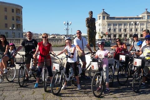 Paseo por Siracusa en bicicleta de alta tecnología.