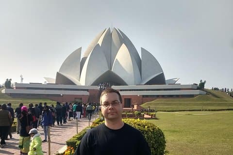 Private Full Day Temple tour In Delhi With Guide