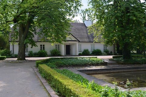 Excursão privada de meio dia ao local de nascimento de Fryderyk Chopin saindo de Varsóvia
