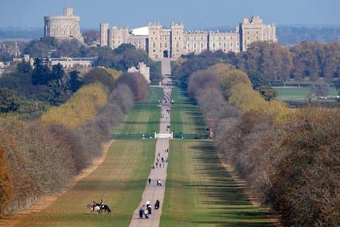 Tour privato di Windsor, Oxford e Stonehenge con biglietti
