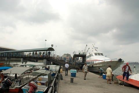 Privat Tour: Crab Island Sightseeing Boat Ride och Seafood Lunch