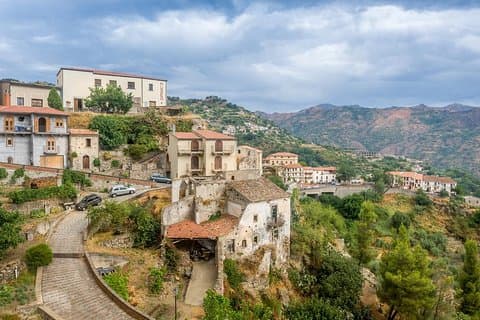 Siguiendo el rastro del Padrino desde el puerto de Messina: tour privado