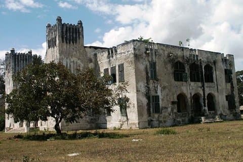 Dagtocht naar Bagamoyo vanuit Dar Es Salaam. Historische stad