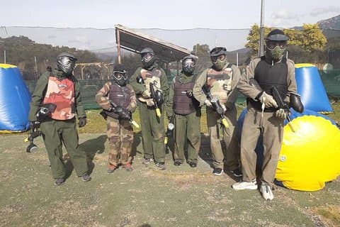 Korsika Painball Freizeitaktivität für Familien und Gruppen