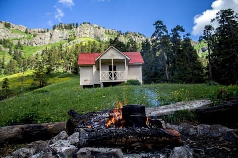 Tbilisi til Borjomi - Kharagauli National Park Day Tour