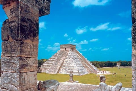 Besøg Chichen Itza, 2 Cenotes og Valladolid fra Cancun
