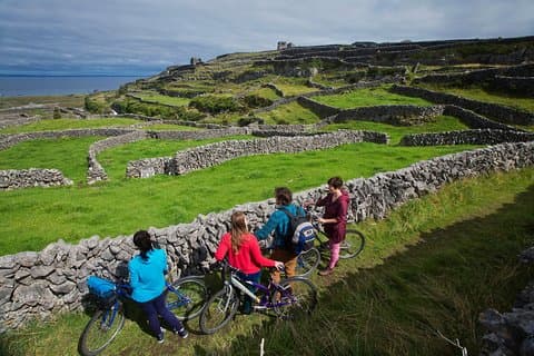 Cykla Inishmore Island. Aranöarna. Självguidad. Hel dag.