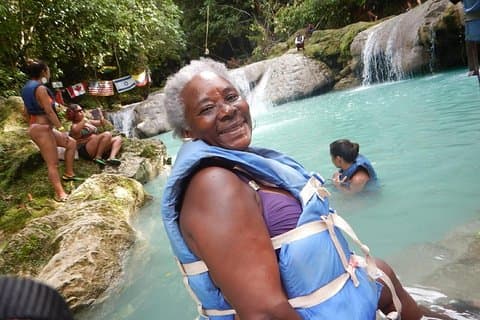 Excursion en bord de mer à Montego Bay : visite des chutes de Blue Hole