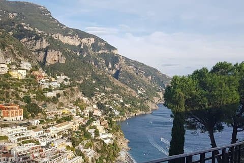 Transfert De l'aéroport ou de la gare de Naples à Positano et vice versa