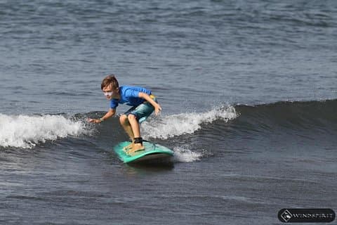 Aulas de surf na praia de El Médano