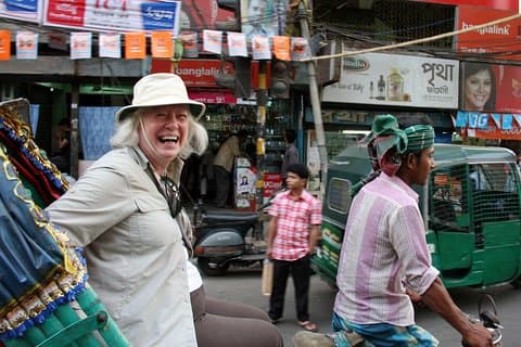 Explore Dhaka City in a Local Way !!