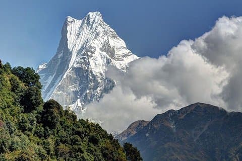 Mardi Himal Trek och Natural Hot Spring