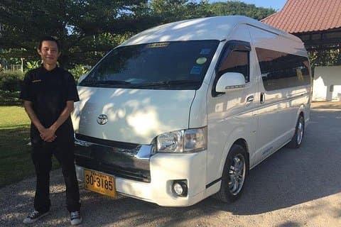 Halvdagsbil med guide og sjåfør i Bangkok